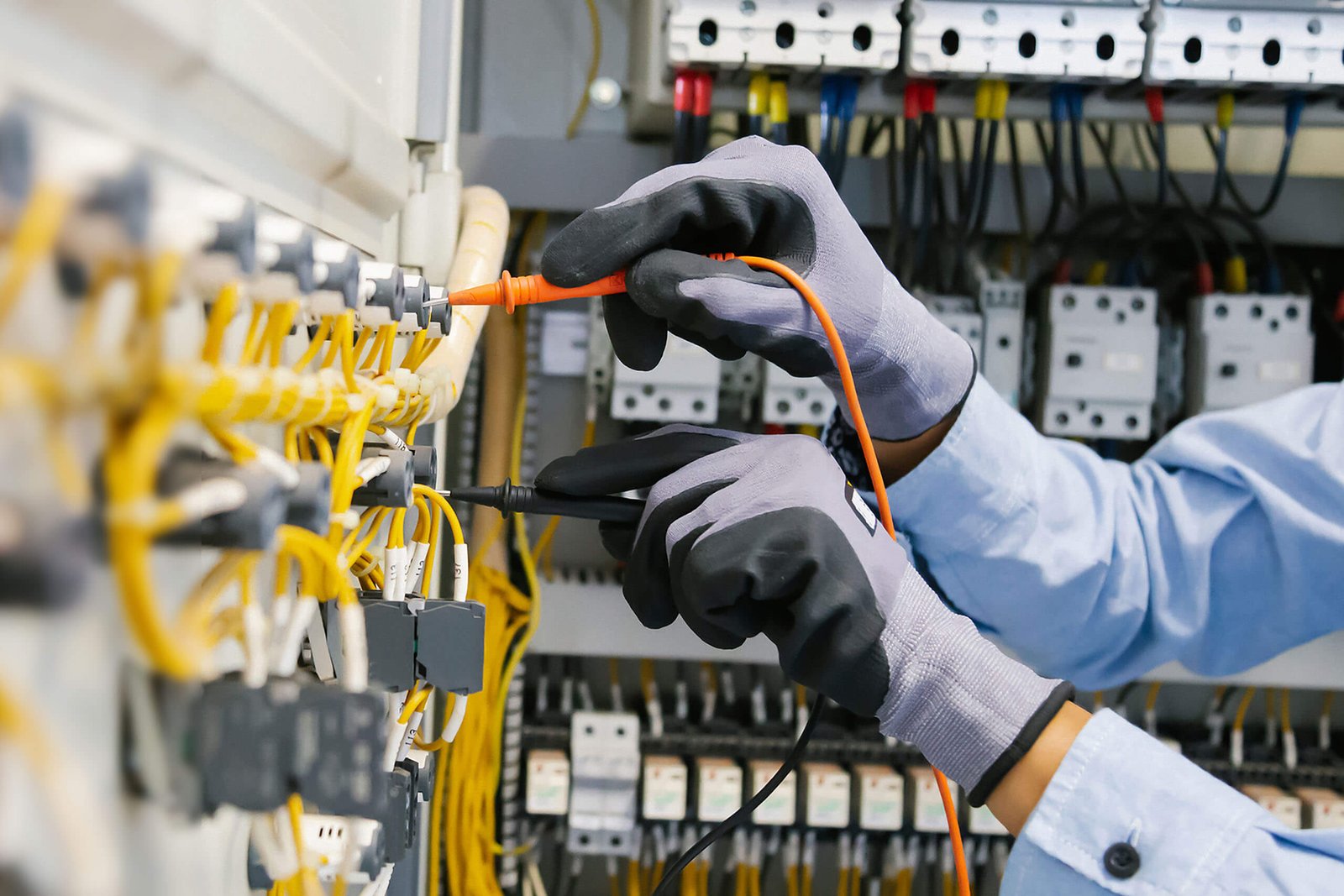 10-Specializations-Comm-Electricians 10-Specializations-Comm-Electricians